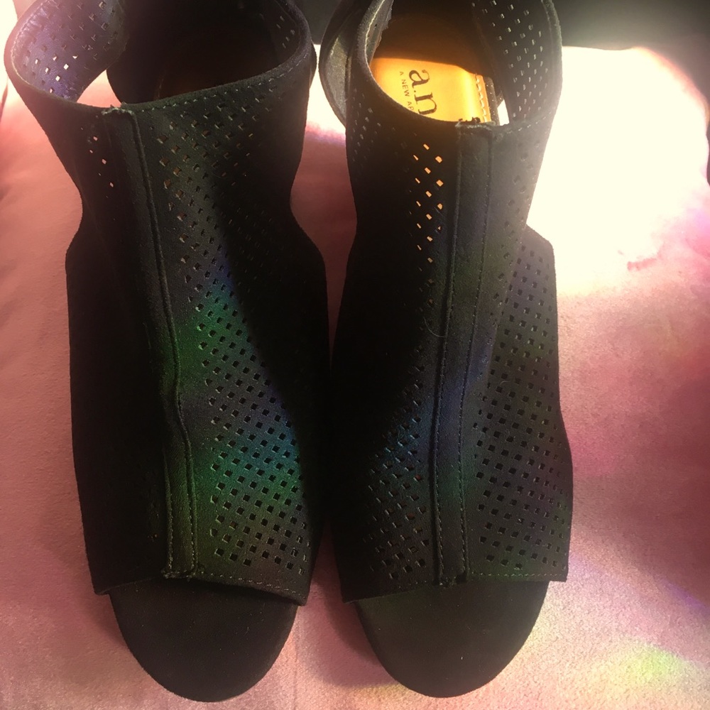 Only wore once size 7 open toe wedges